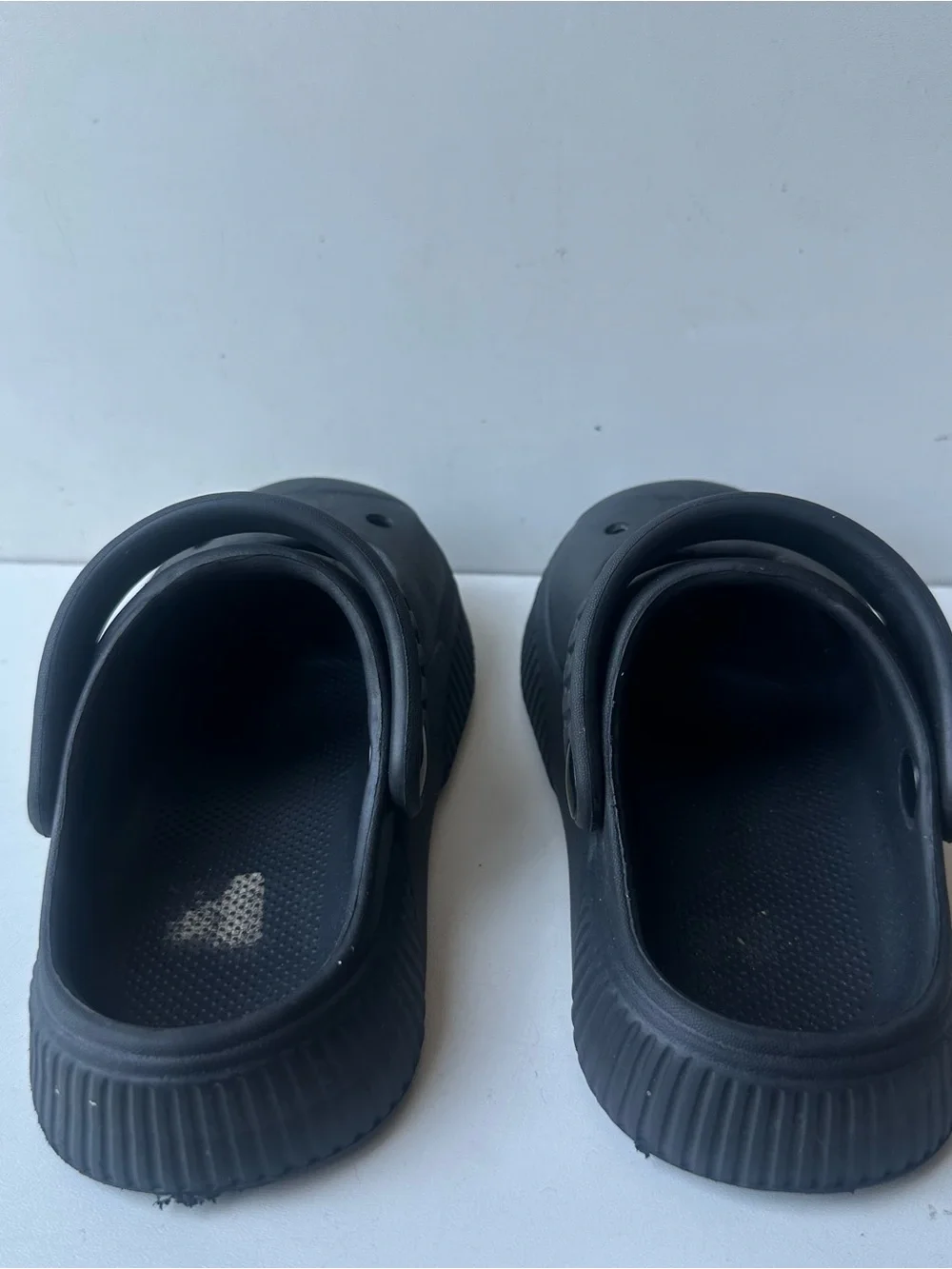Toddler Black Foam Clogs Adjustable Strap Shoes US Size 9 Lightweight Unisex
